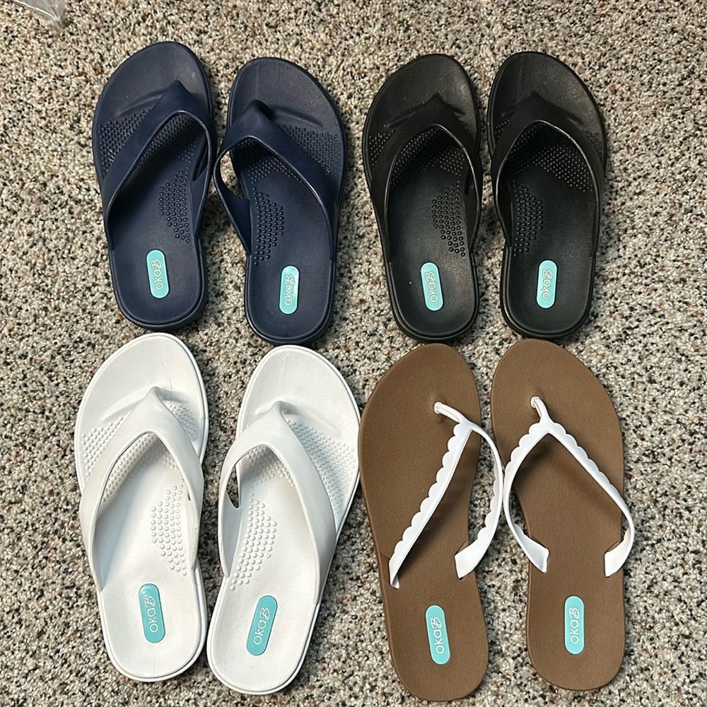 Oka-B Small Size 6 Lot of 4 sandals